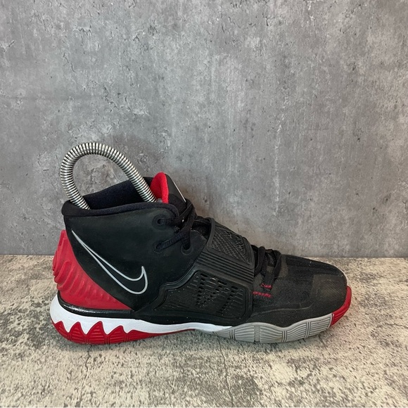Nike Kyrie 6 Basketball Shoes Womens sz 6.5 - white/black/red - Picture 3 of 7